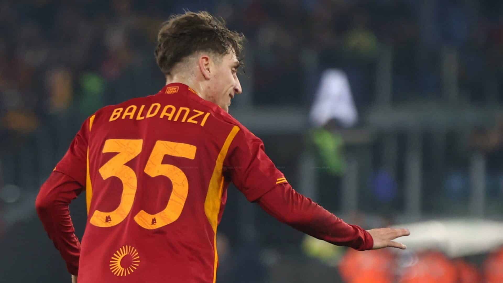 Baldanzi con la maglia della Roma