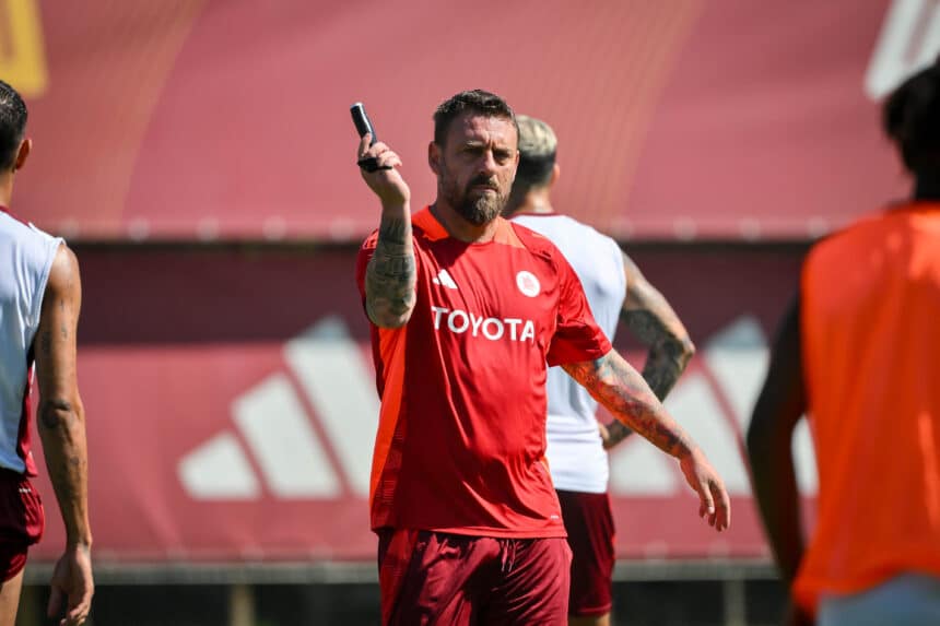 Daniele De Rossi in allenamento con la Roma