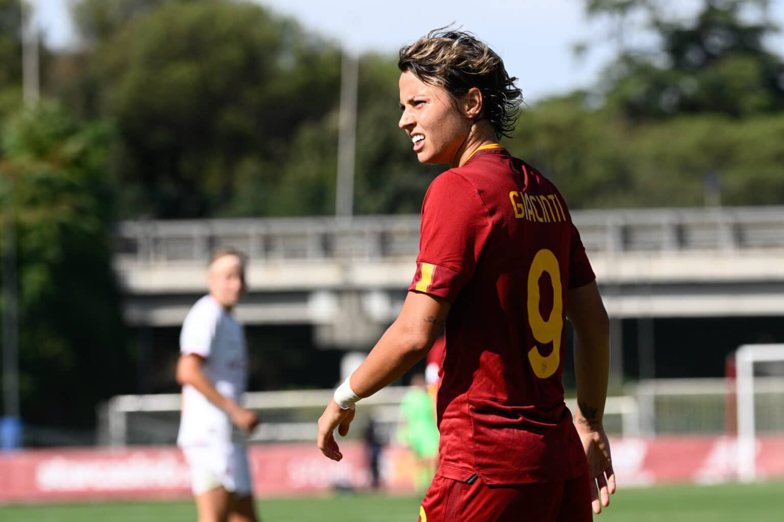 Giacinti con la maglia della Roma