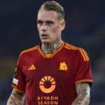 Rick Karsdorp con la maglia della Roma