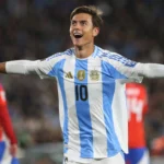 Dybala con la 10 dell'Argentina