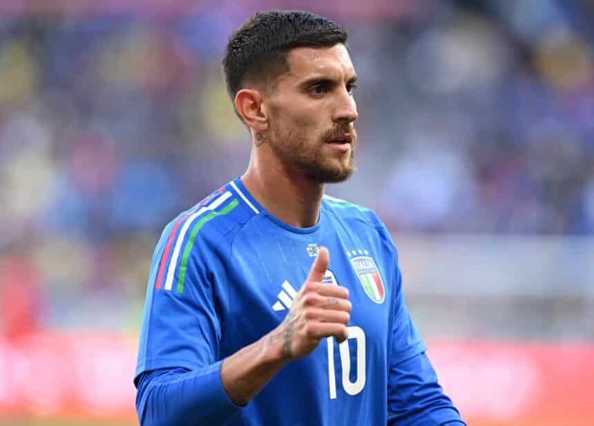 Lorenzo Pellegrini con la maglia dell'Italia