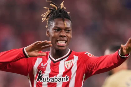 Nico Williams con la maglia dell'Athletic