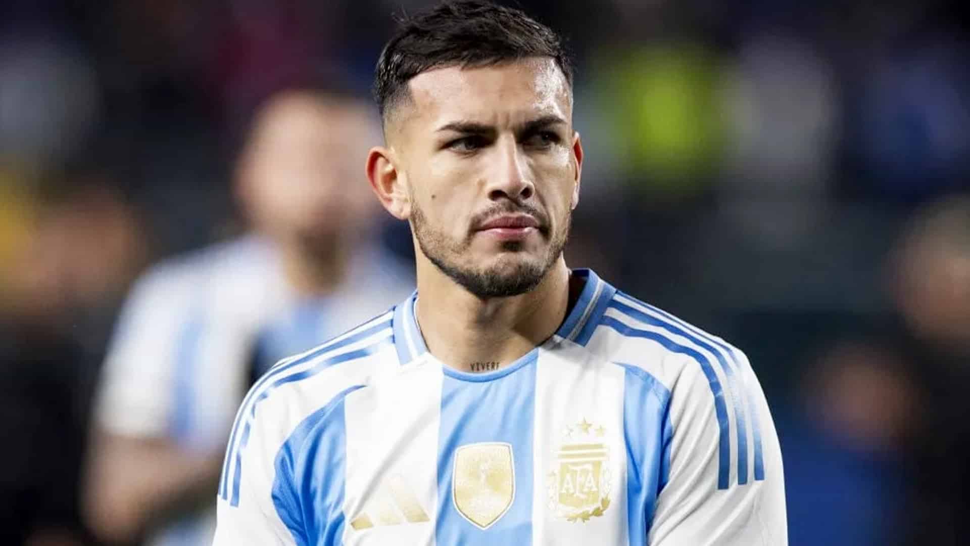 Paredes con la maglia dell'Argentina