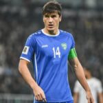 Shomurodov con la maglia dell'Uzbekistan