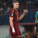 Artem Dovbyk con la maglia della Roma