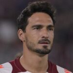 Hummels con la maglia della Roma