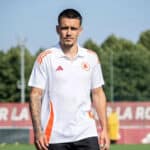 Enzo Le Fée con la maglia della Roma