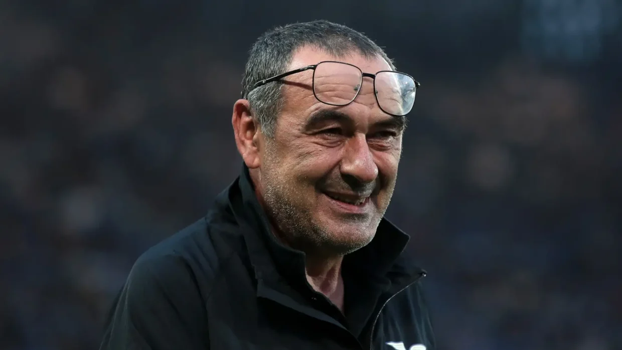 Roma, nessun contatto con Sarri: continua il mistero sul nuovo allenatore Roma, nessun contatto con Sarri: continua il mistero sul nuovo allenatore