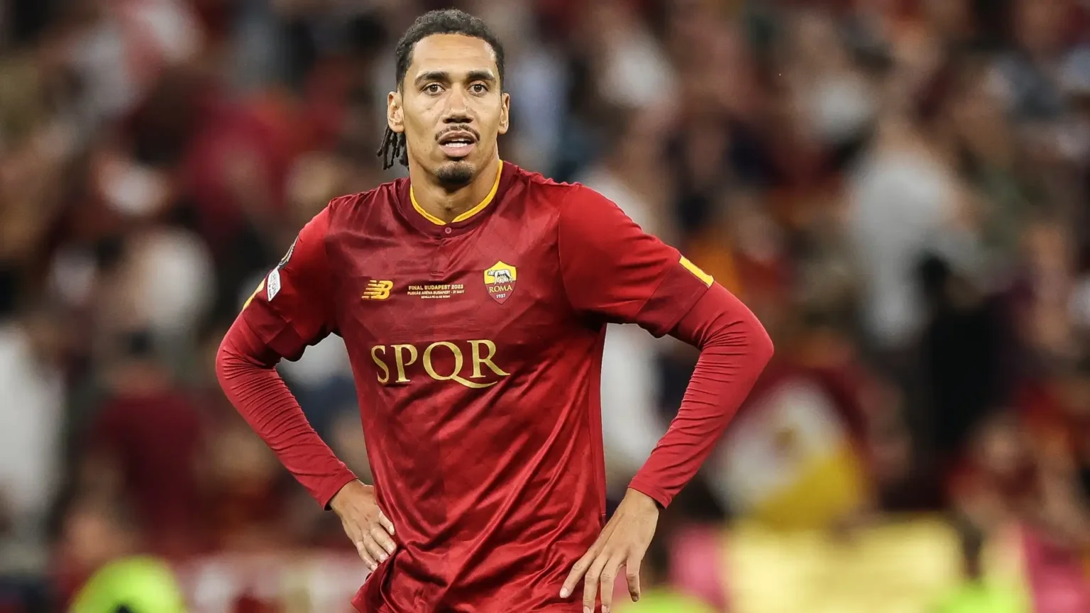 Chris Smalling con la maglia della Roma