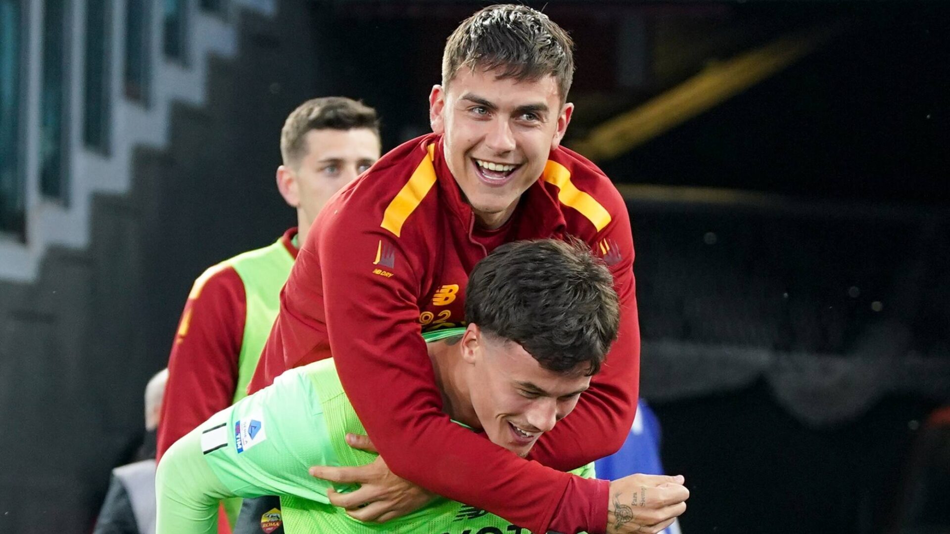 Dybala e Svilar, Roma