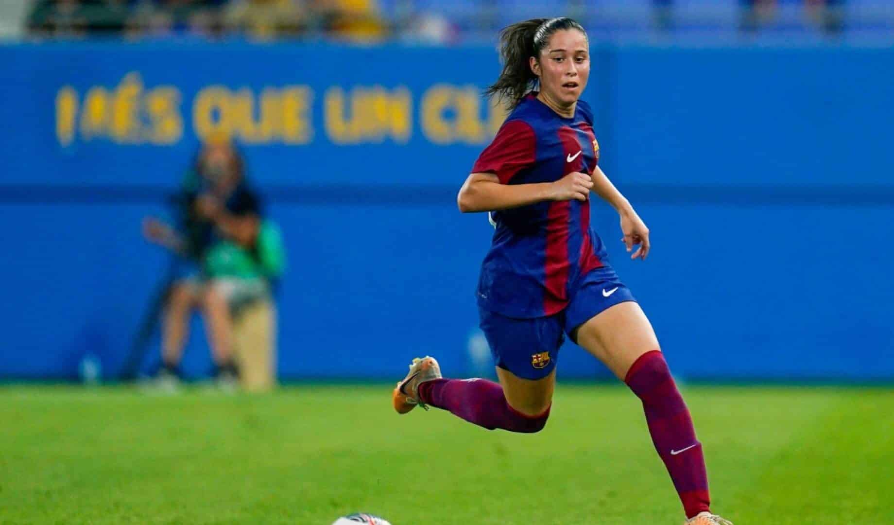 Giulia Dragoni con la maglia del Barcellona