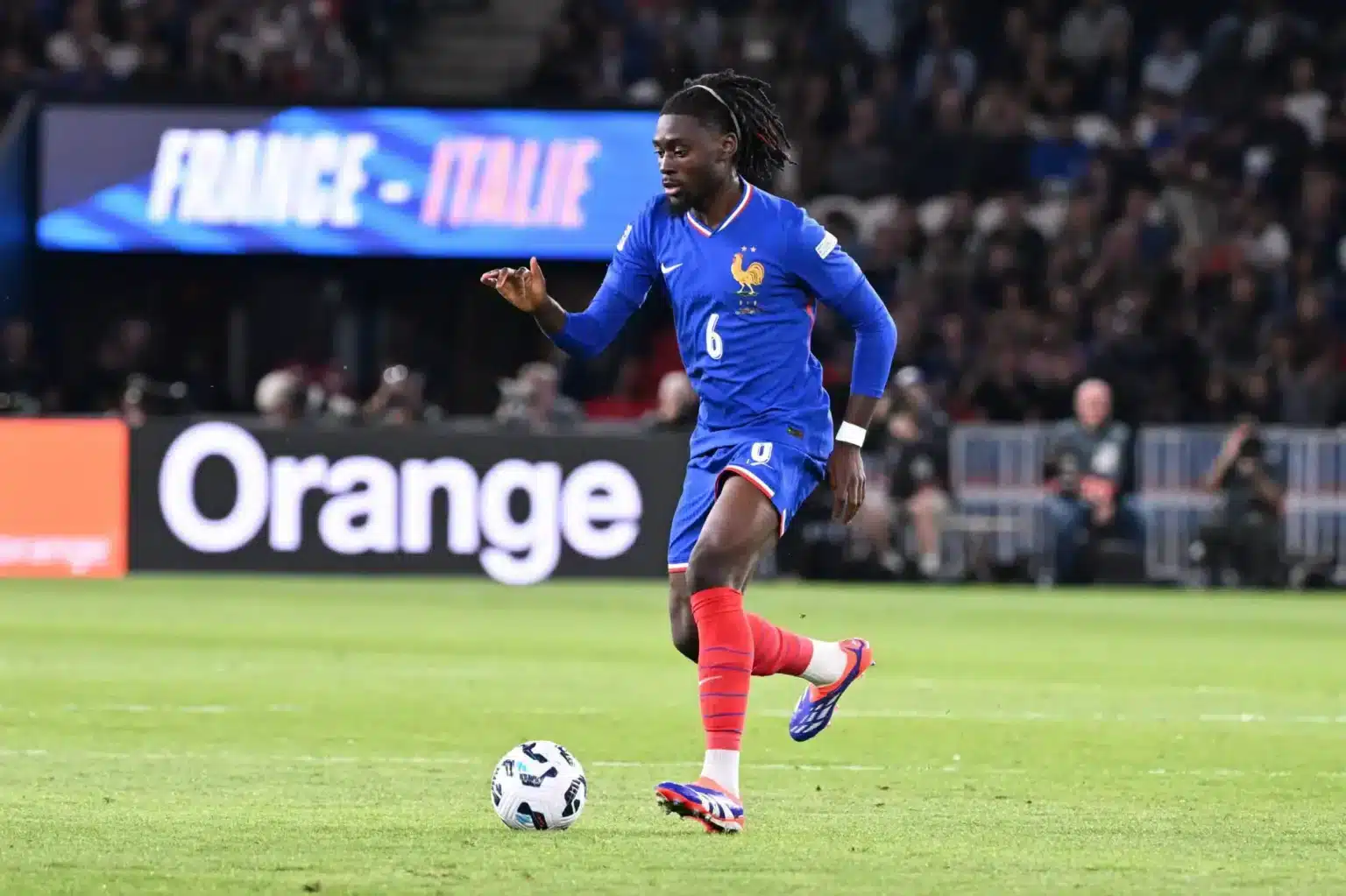 Manu Koné con la maglia della Francia