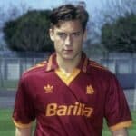 Totti con la maglia della Roma nella stagione 93-94