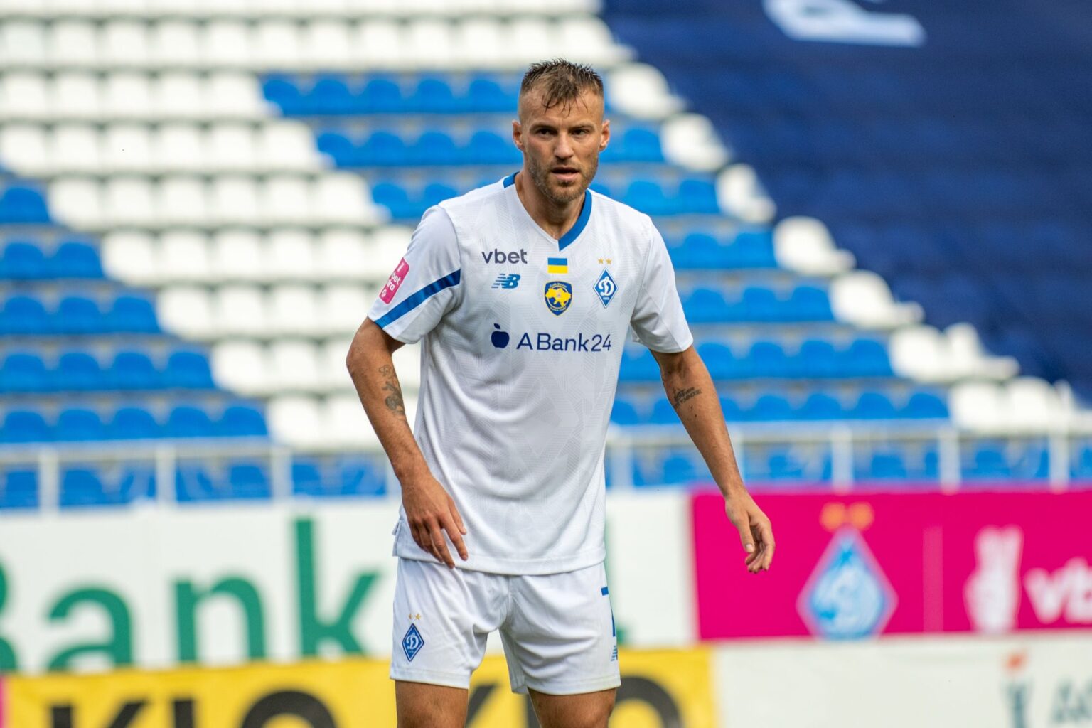 Yarmolenko con la maglia della Dinao Kiev