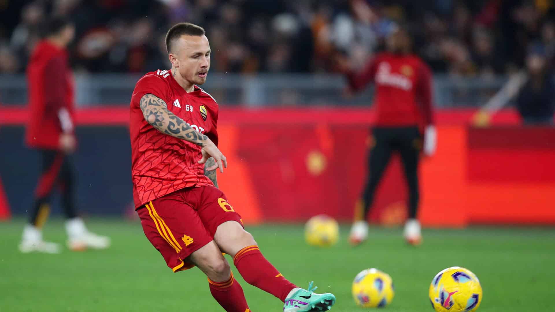 Angelino con la maglia della Roma