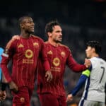 Hummels e N'Dicka con la maglia della Roma