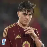 Dybala con la maglia della Roma