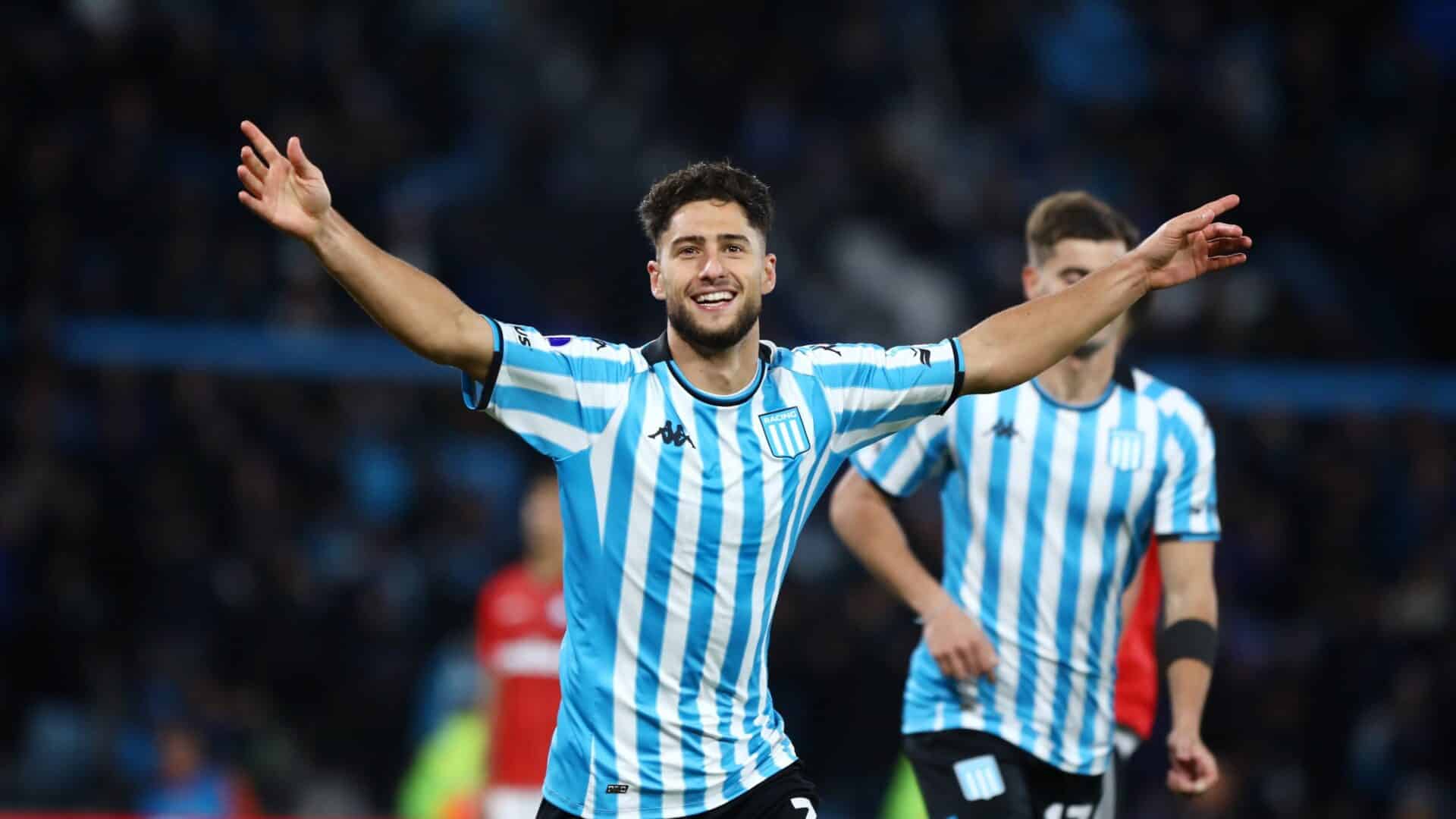 Di Cesare con la maglia del Racing