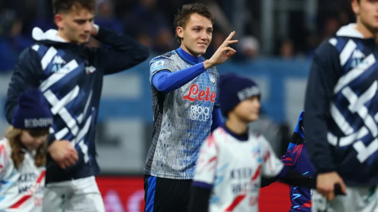 Mateo Retegui nel mirino di Roma e Juventus dopo l'addio di Duran all'Aston Villa. L'attaccante dell'Atalanta è uno dei principali obiettivi di mercato