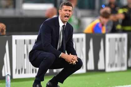 Thiago Motta allenatore della Juventus grida per incitare la propria squadra durante una gara di Serie A