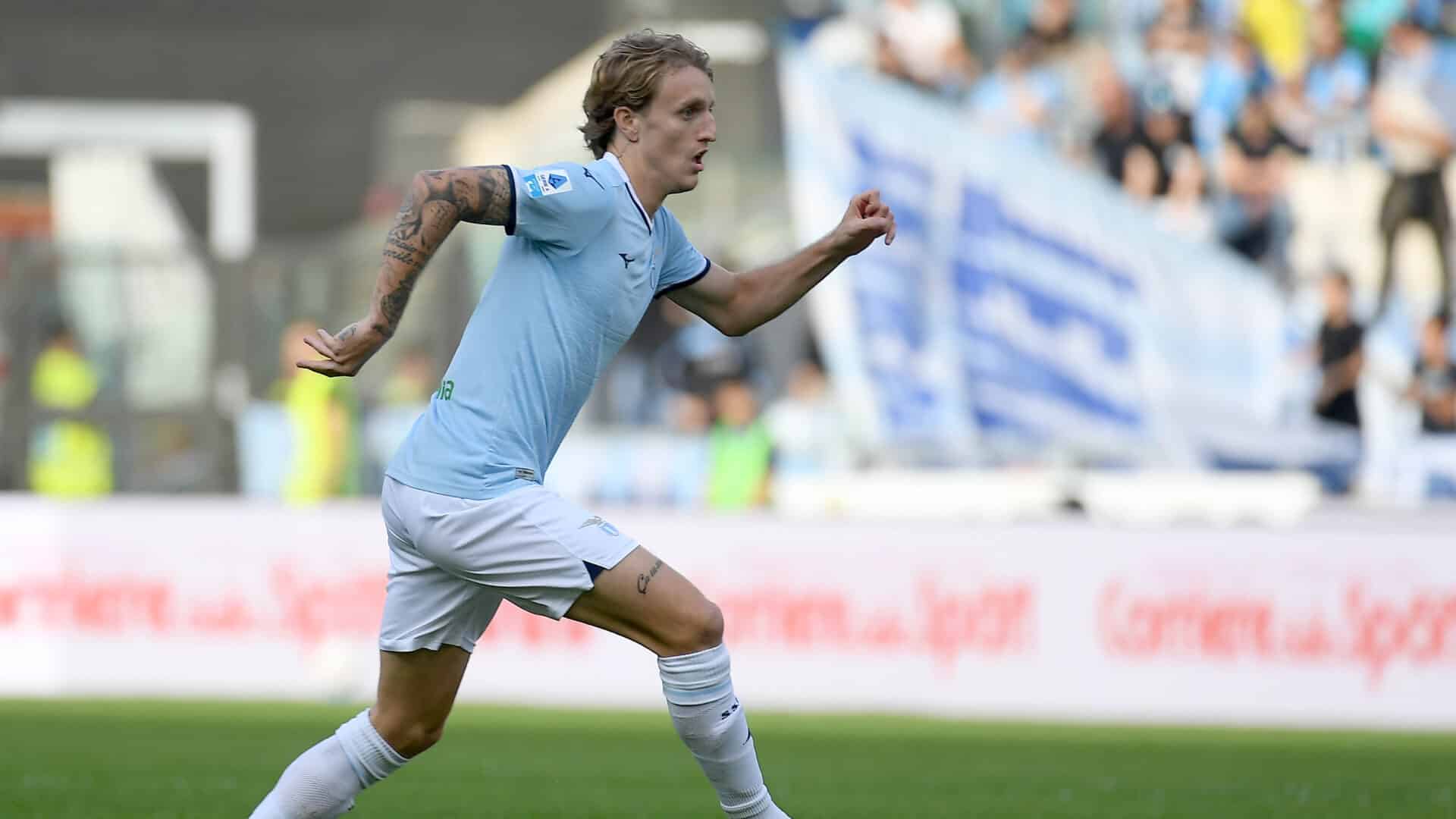 Rovella con la maglia della Lazio