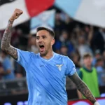 Matias Vecino con la maglia della Lazio