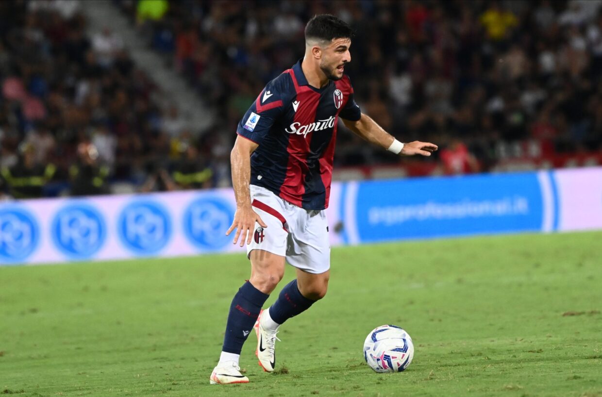 Orsolini con la maglia del Bologna