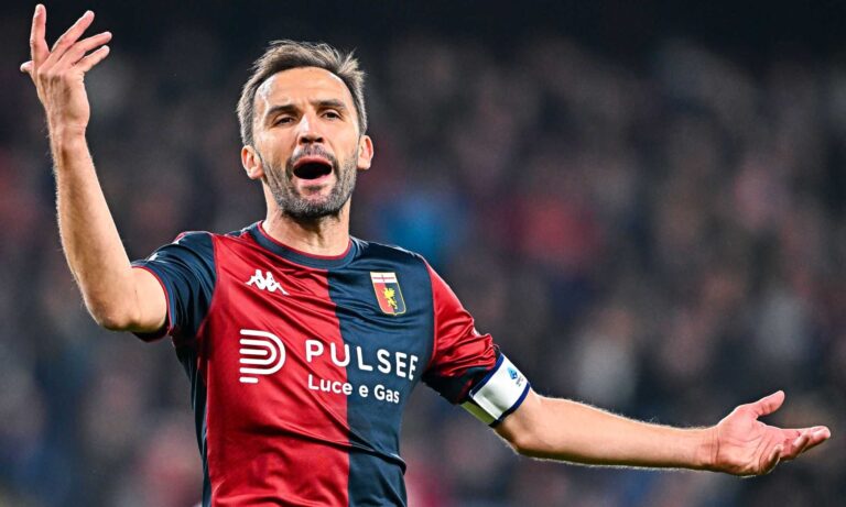 Milan Badelj con la maglia del Genoa
