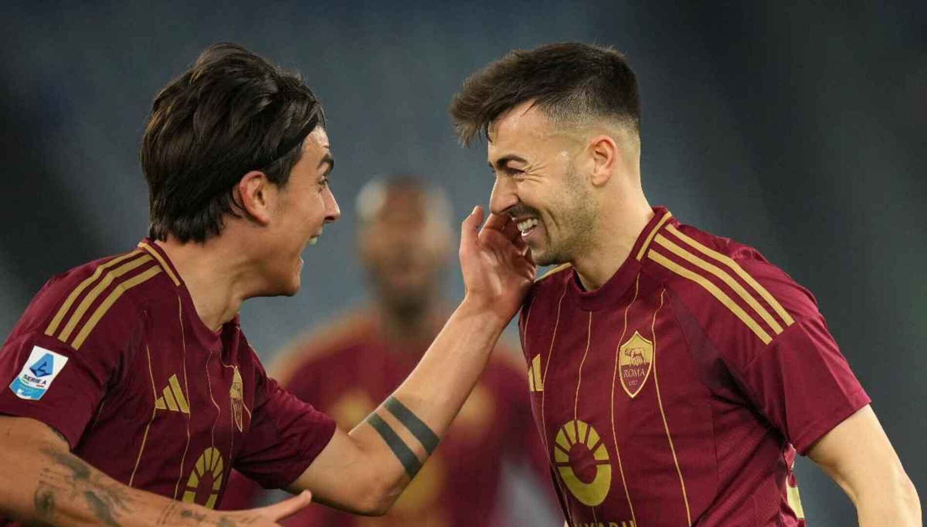 Dybala e El Shaarawy con la maglia della Roma