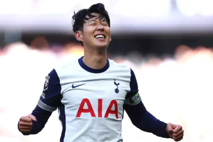 Son Heung-Min con la maglia del Tottenham
