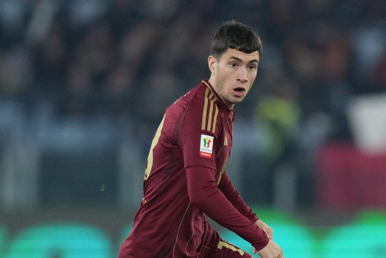 Soule con la maglia della Roma