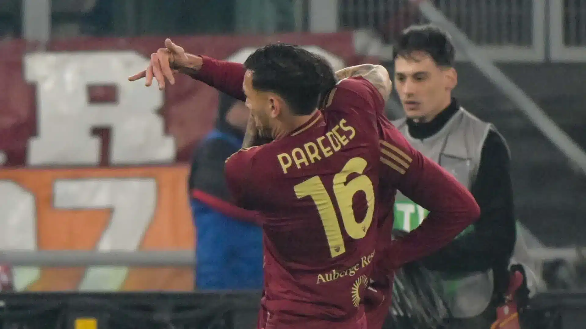 Nodo Paredes e flop Pellegrini: cambia il centrocampo della Roma, ora e in futuro