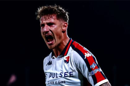 Esultanza di Pinamonti con il Genoa
