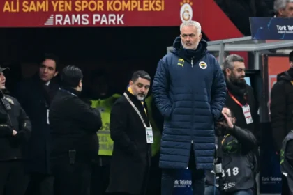 Mourinho, Galatasaray-Fenerbahce