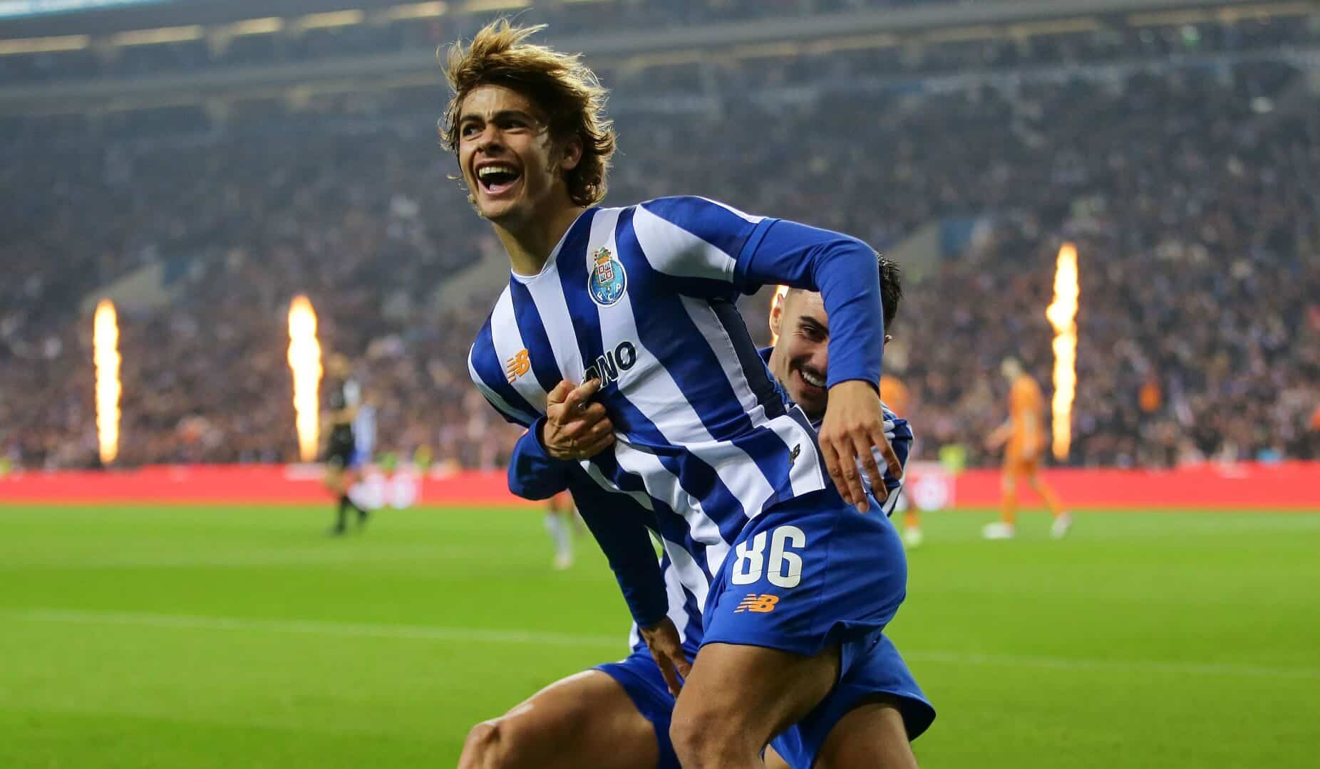 Rodrigo Mora con la maglia del Porto