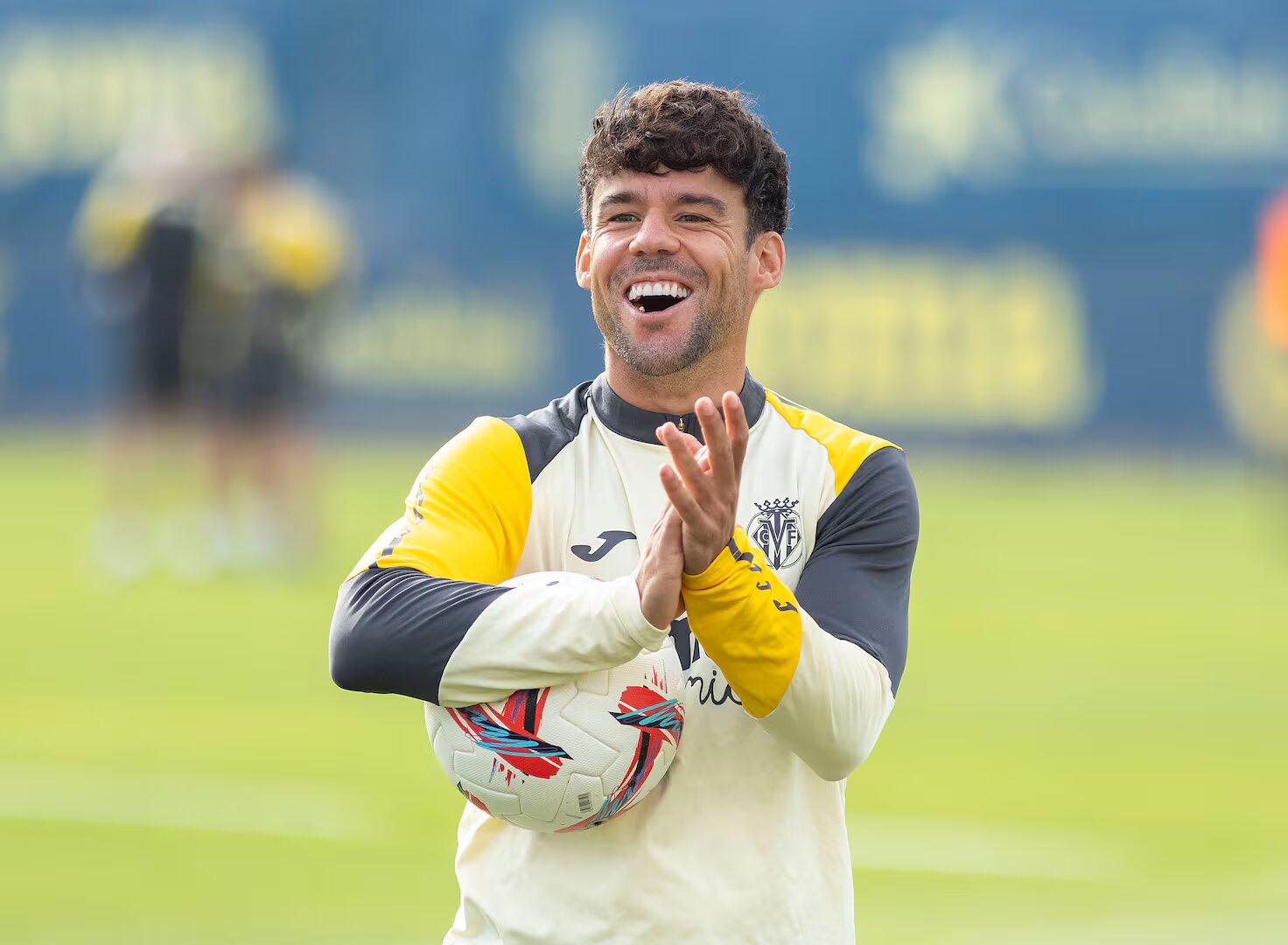 Juan Bernat con la maglia del Villarreal