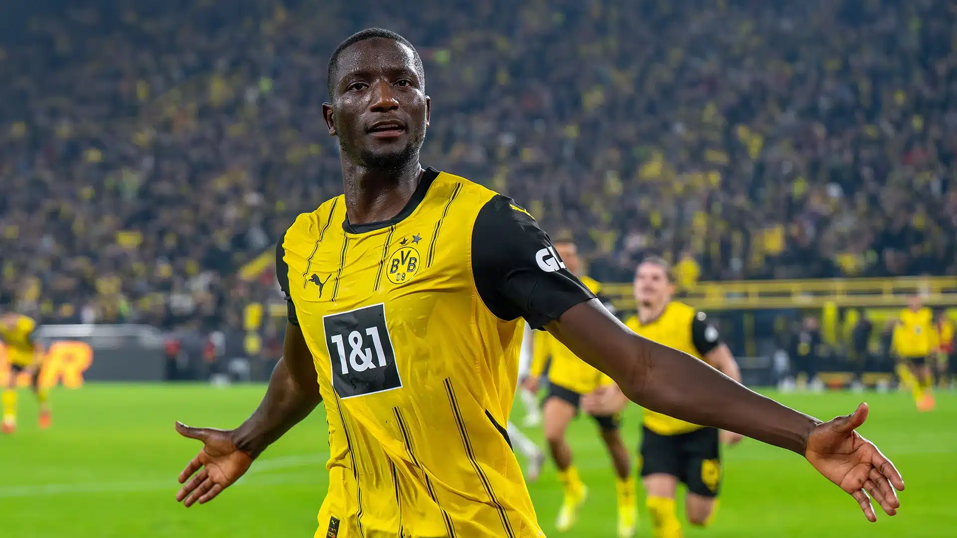 Guirassy con la maglia del Borussia Dortmund