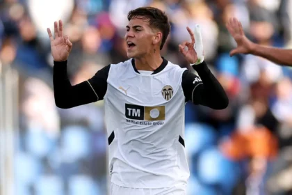 Barrenechea con la maglia del Valencia