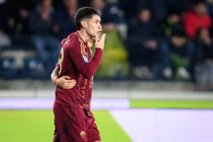 Matias Soulé con la maglia della Roma