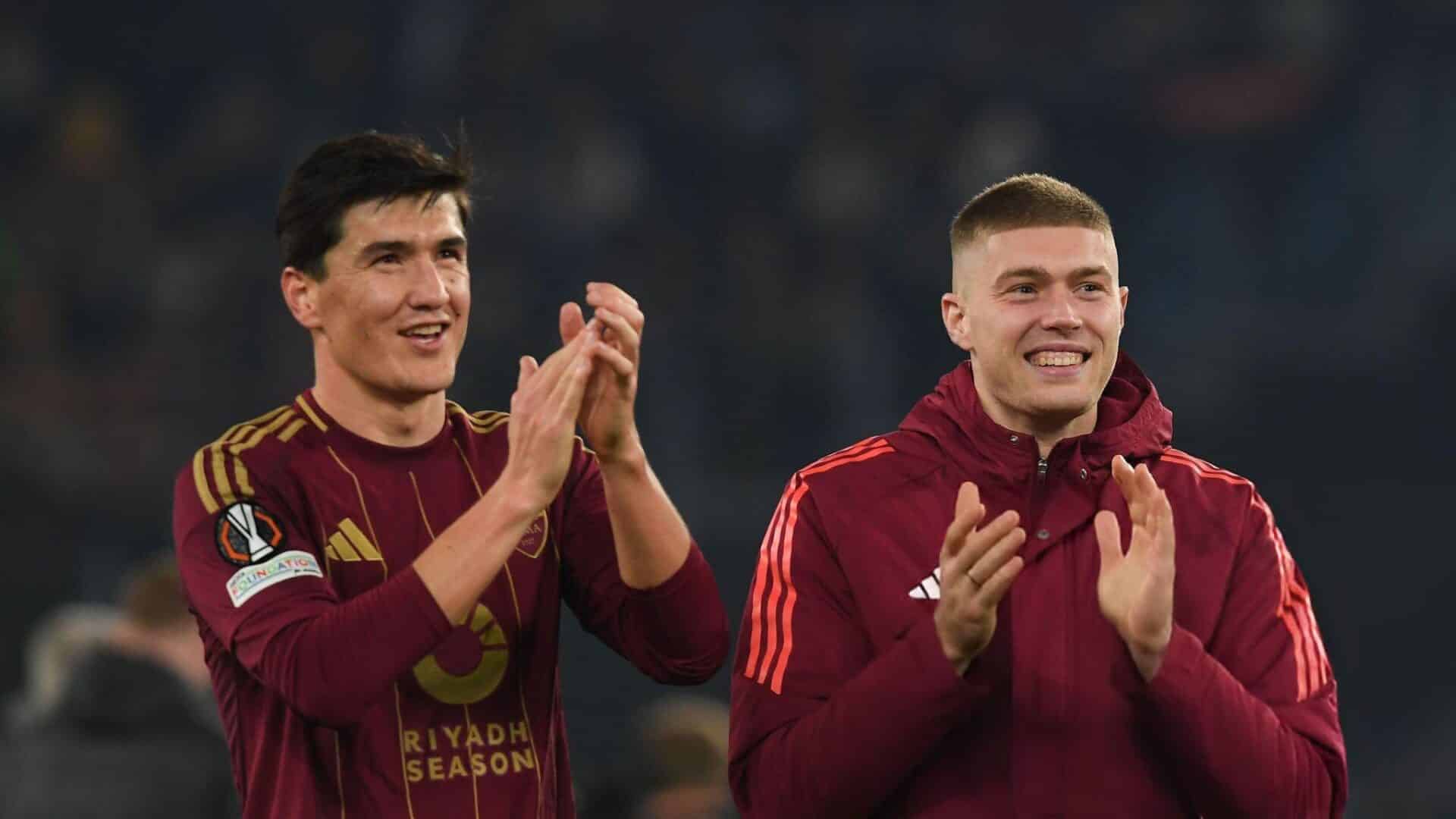 Shomurodov e Dovbyk con la maglia della Roma