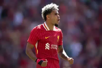 Luis Diaz con la maglia del Liverpool