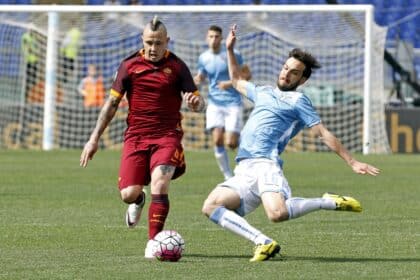 Marco Parolo durante Roma-Lazio
