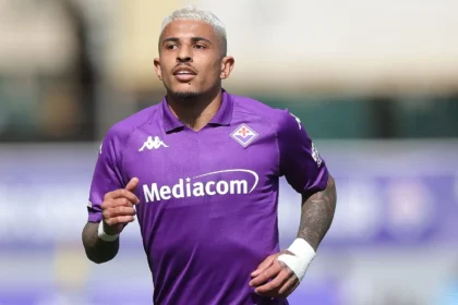Dodò con la maglia della Fiorentina