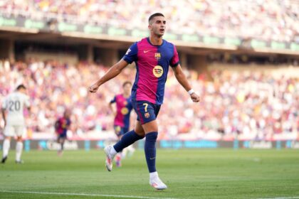 Ferran Torres con la maglia del Barcellona