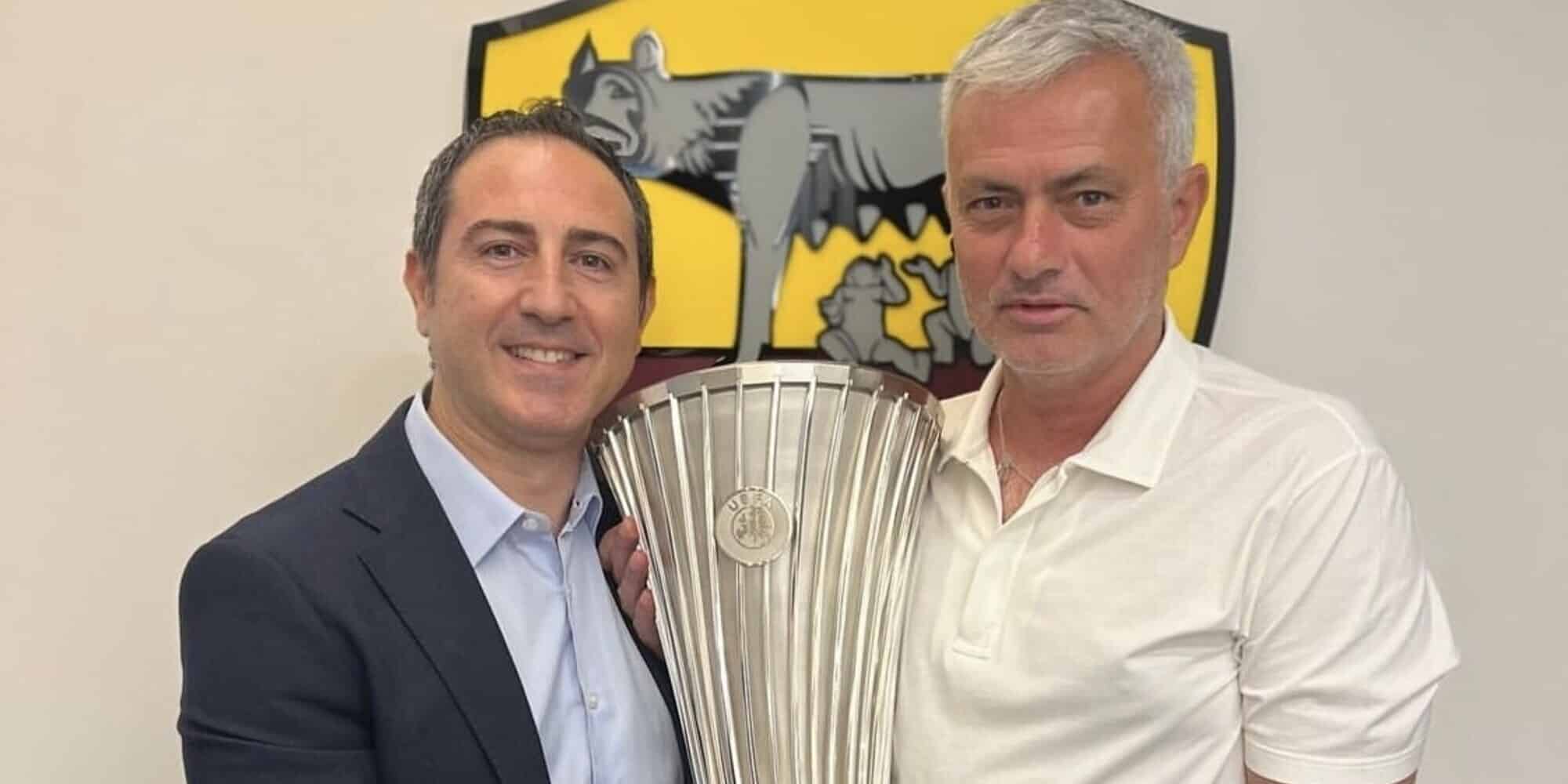 L’ex Ds Leo: “Tiago Pinto abile a limare i conflitti di Mourinho, Huijsen? Non condividevo” L’ex Ds Leo: “Tiago Pinto abile a limare i conflitti di Mourinho, Huijsen? Non condividevo”
