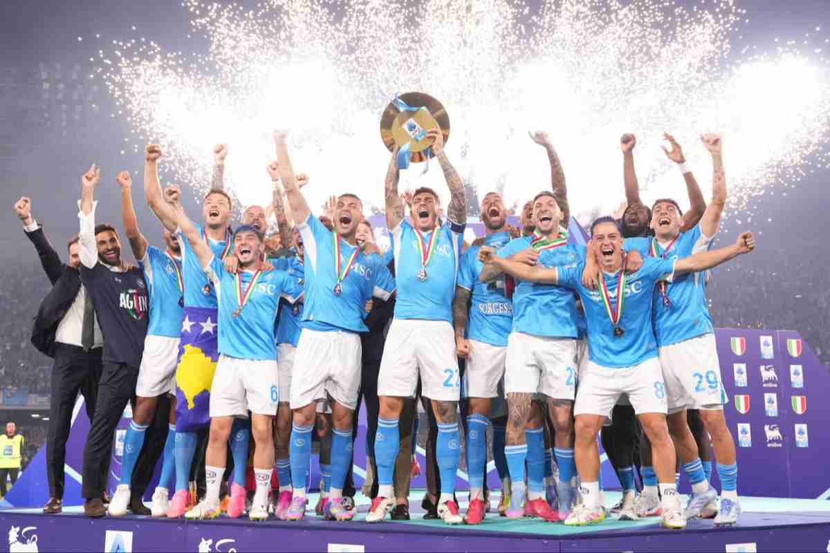 Napoli Campione d’Italia: il titolo di chi ha sbagliato meno Napoli Campione d’Italia: il titolo di chi ha sbagliato meno