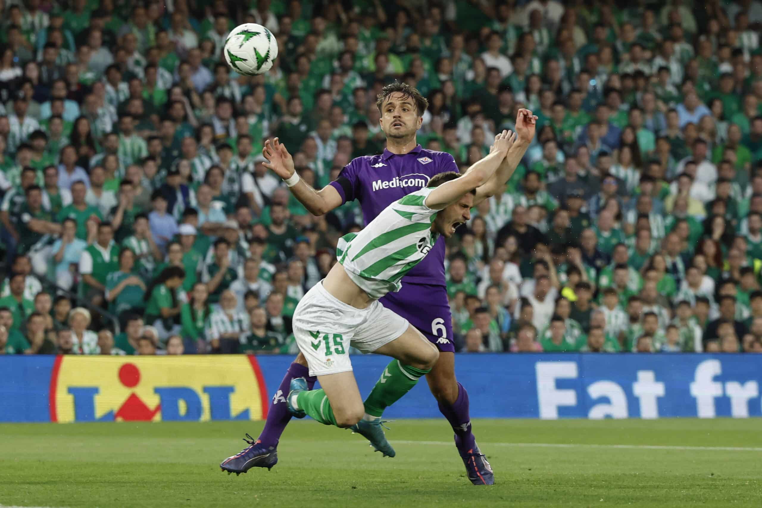 Real Betis Fiorentina 2 1, Ranieri tiene in vita Palladino. I risultati di Europa e Conference League Real Betis Fiorentina 2 1, Ranieri tiene in vita Palladino. I risultati di Europa e Conference League