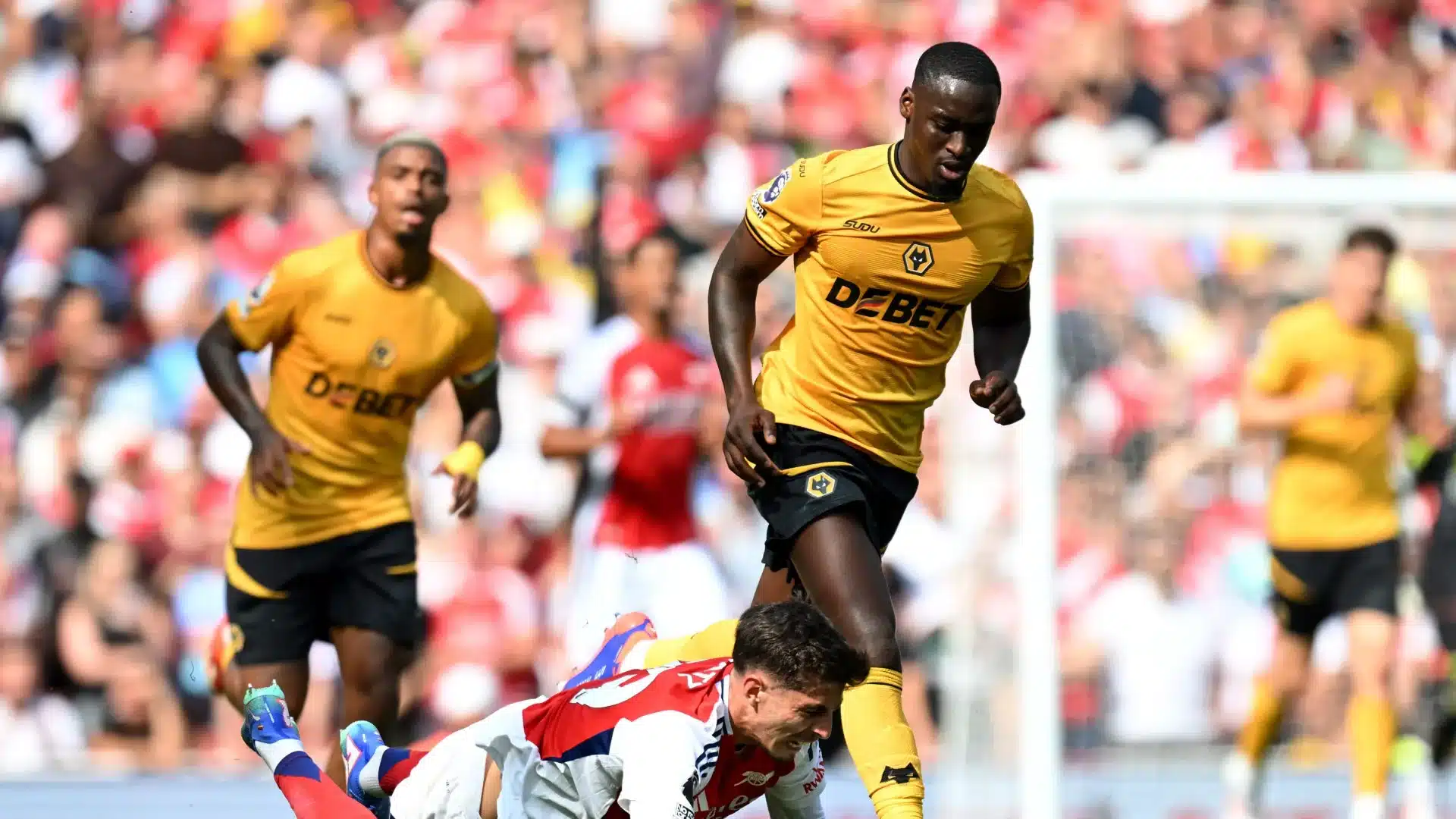 Toti Gomes in azione con la maglia del Wolverhampton