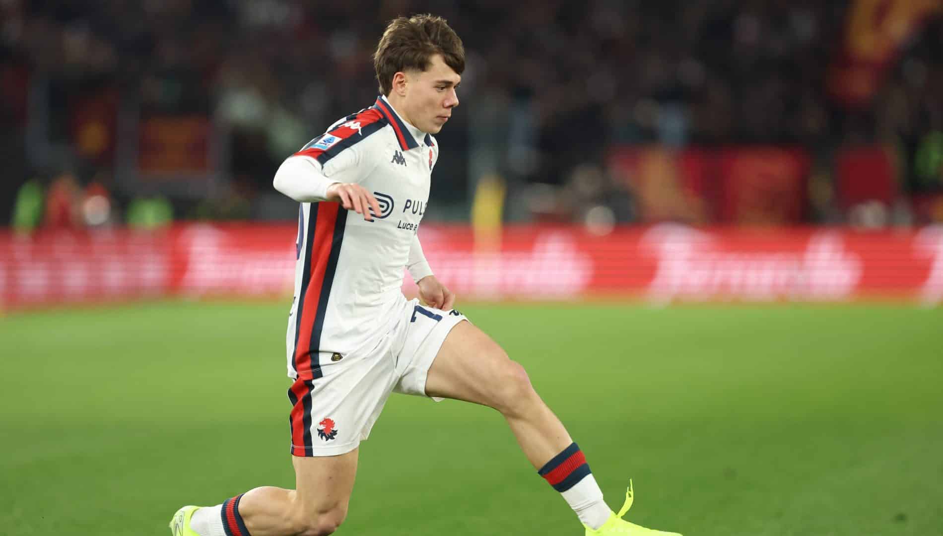 Venturino con la maglia del Genoa